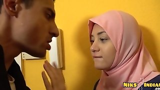 Abnormal Muslim Teenager Gal Gets Her Analed By Her Bhaijaan